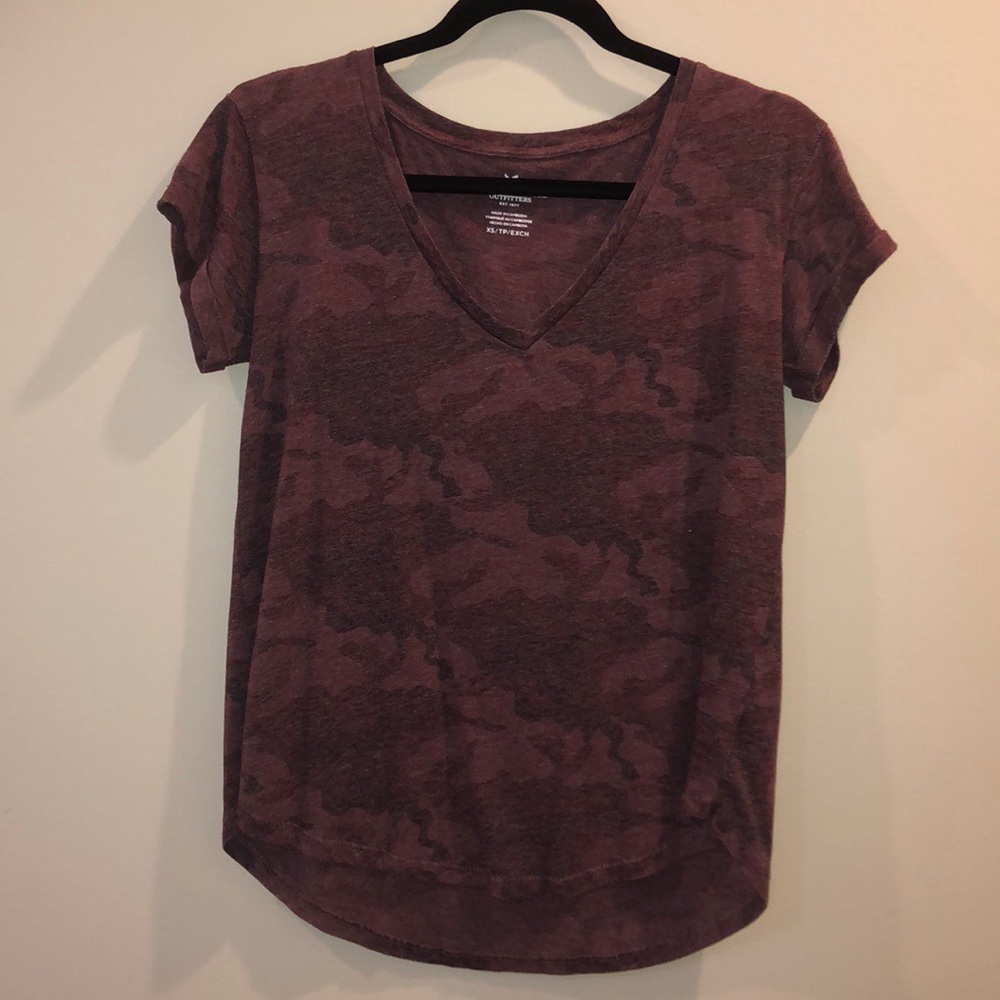 American Eagle: Purple Camouflage V-neck T-shirt